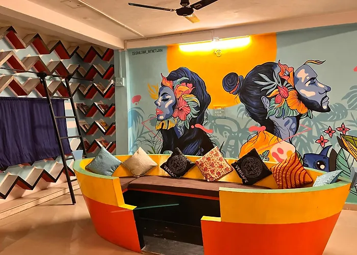 Madsquad Hostel Dorms & Rooms